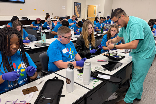 AvenueM suture hands on demonstration